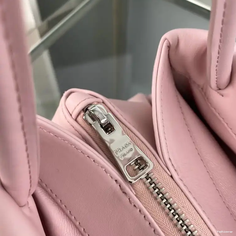 Fashionrepsfam ru 2209YZ0058 Prada Bag 0527